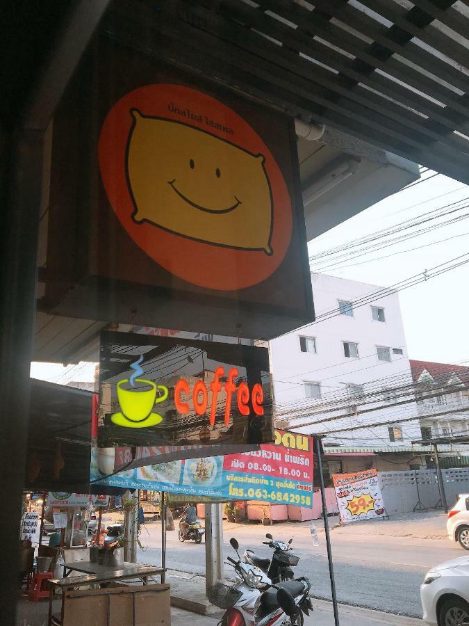Hotel Big Smile Bangkok Exterior foto
